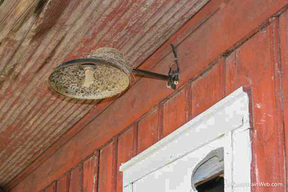 Even the bird nest was abandoned at the South Gifford, Missorui, railroad depot.